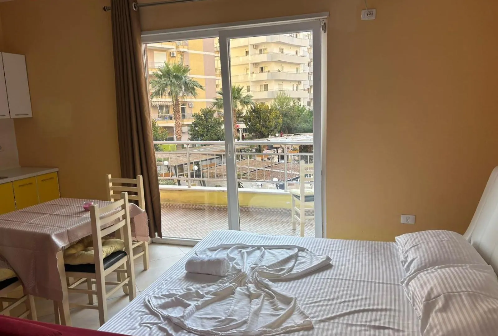 Tony Hotell Shëngjin Albanien